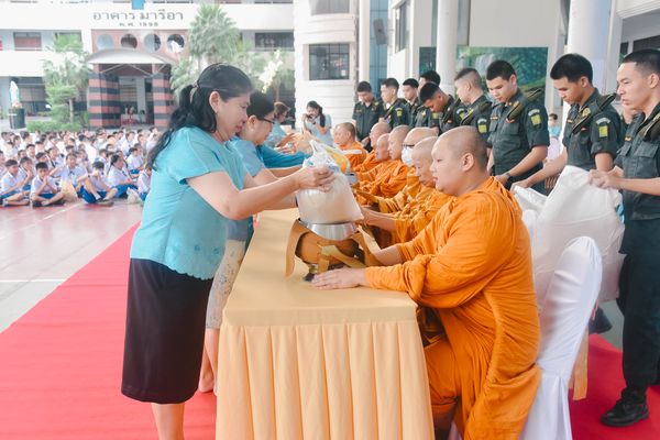 โรงเรียนปรีชานุศาสน์